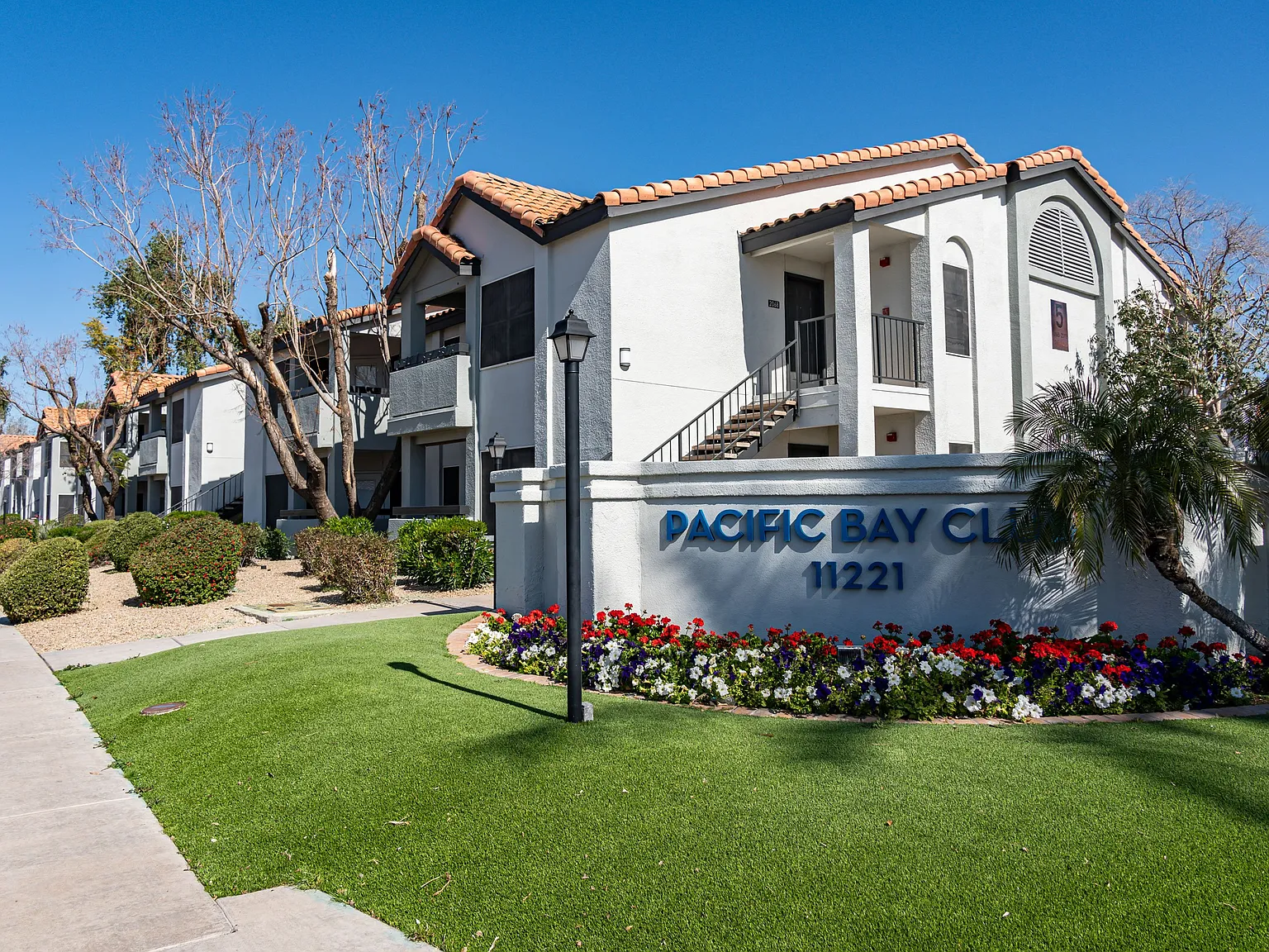 Pacific Bay Club — Photo 1