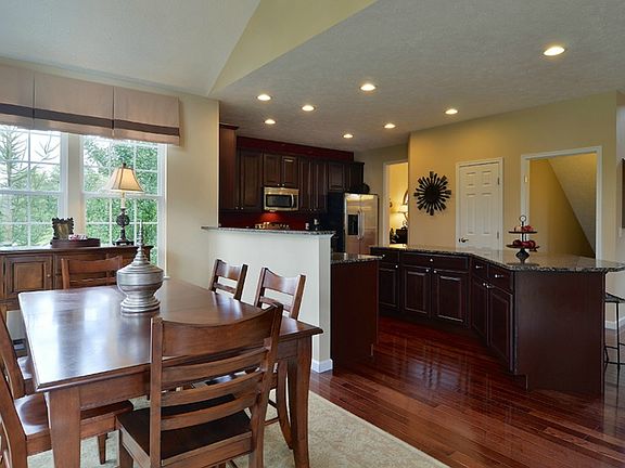 3rd image of 320 S/l N Ashwood Ln
