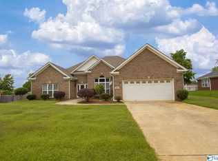 161 Bucks Pocket Dr, New Market, AL 35761