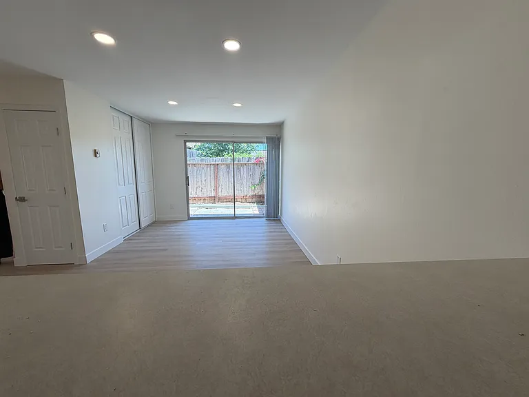 403 Requeza St #G10 — Photo 10