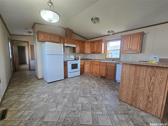 3rd image of 125 1st Avenue SW