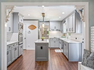 122 Edney St, Hendersonville, NC 28792