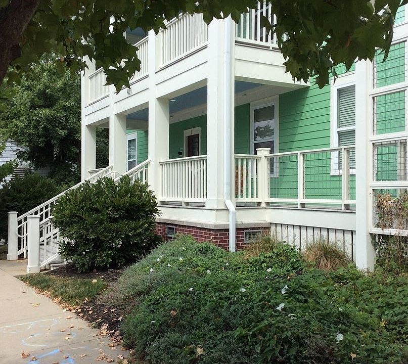 2nd image of 421 E Hillside Dr #14
