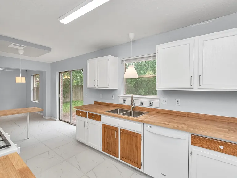 3626 Nutwood Ln — Photo 22