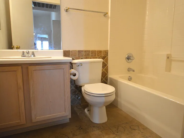 2516 E Jasper Dr — Photo 10