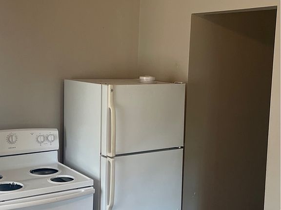 4th image of 1106 Douglas St #10845591