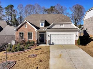6968 Manchester Dr, Flowery Branch, GA 30542