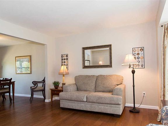 5th image of 16206 Port Of Nantucket Dr