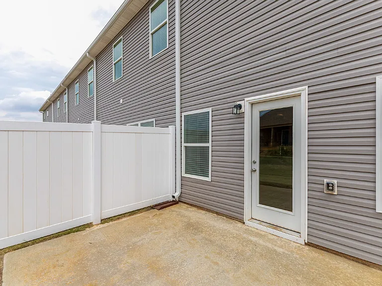 7597 Discovery Point Dr — Photo 26