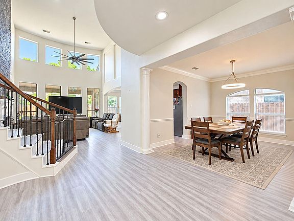 4th image of 2622 Blue Vervain Dr