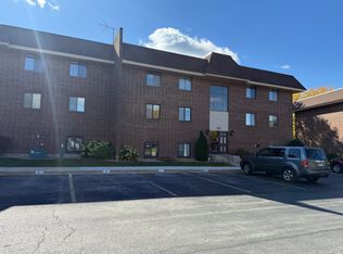 201 E Janata Blvd APT 1A, Lombard, IL 60148