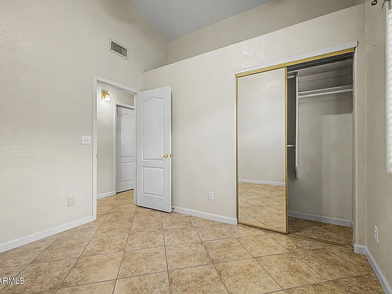 1913 E Marquette Dr — Photo 20