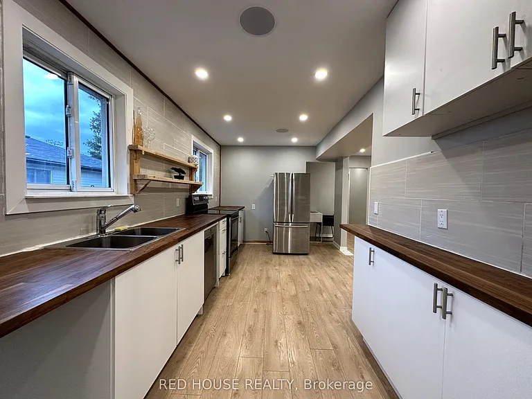 52 Charlbrook Ave — Photo 4