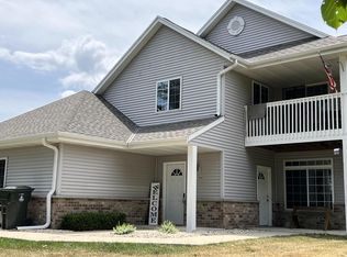 W197N17068 Stonewall Dr, Jackson, WI 53037
