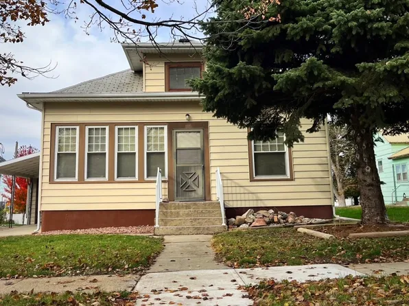 106 N West St, Plainview, NE 68769