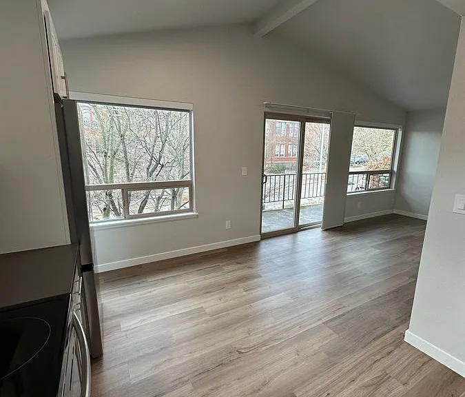 3912 Linden Ave N #6 — Photo 16