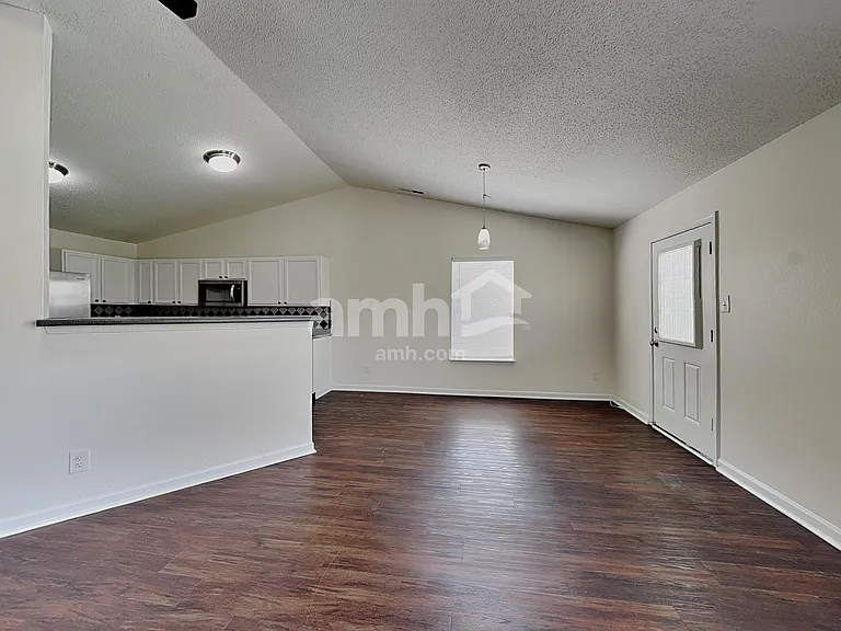 5624 Grassy Bank Dr — Photo 5
