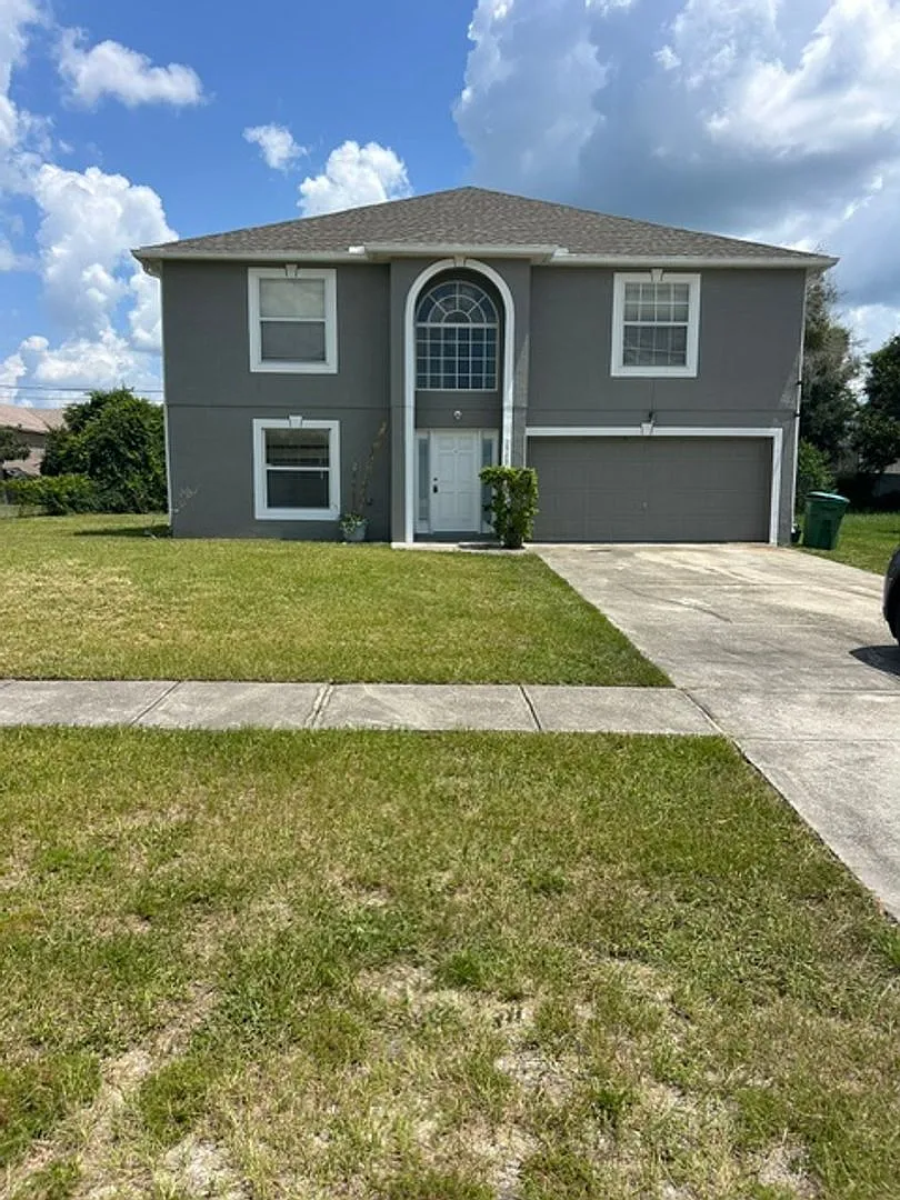 2 Story 4 Bedroom 2.5 Bath 2 Car Garage — Photo 1