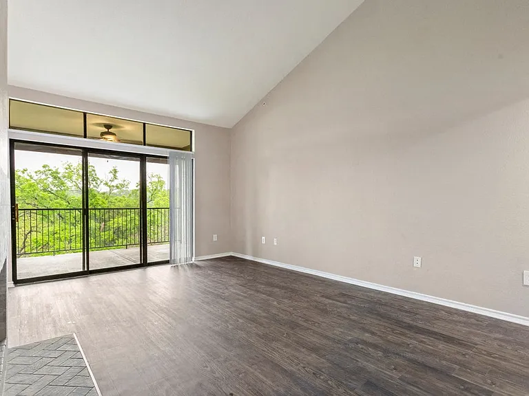 Beautiful Laminate Flooring (In some homes)