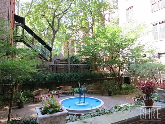 Rented by Brooklyn Heights Real Estate Inc | media 22