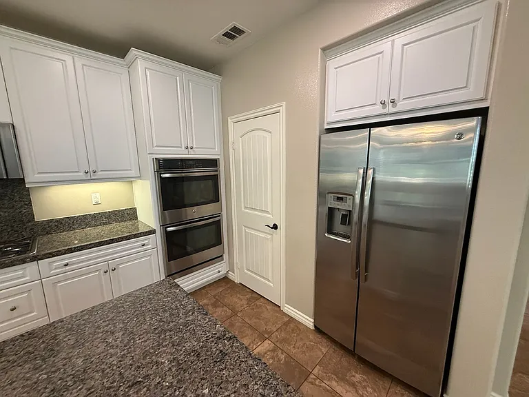 29052 W Hills Dr — Photo 11