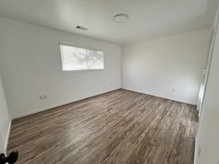 1318 6th St #3 — Photo 13