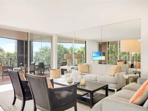 1700 S Bayshore Ln APT 3A, Miami, FL 33133