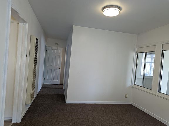 5th image of 525 Foothill Blvd APT C