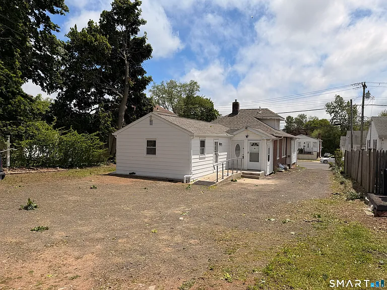 154 Hemingway Ave — Photo 3