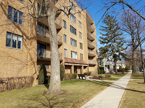 2nd image of 1454 Ashland Ave APT 405