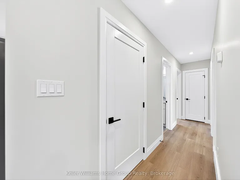 535 Elgin St — Photo 26