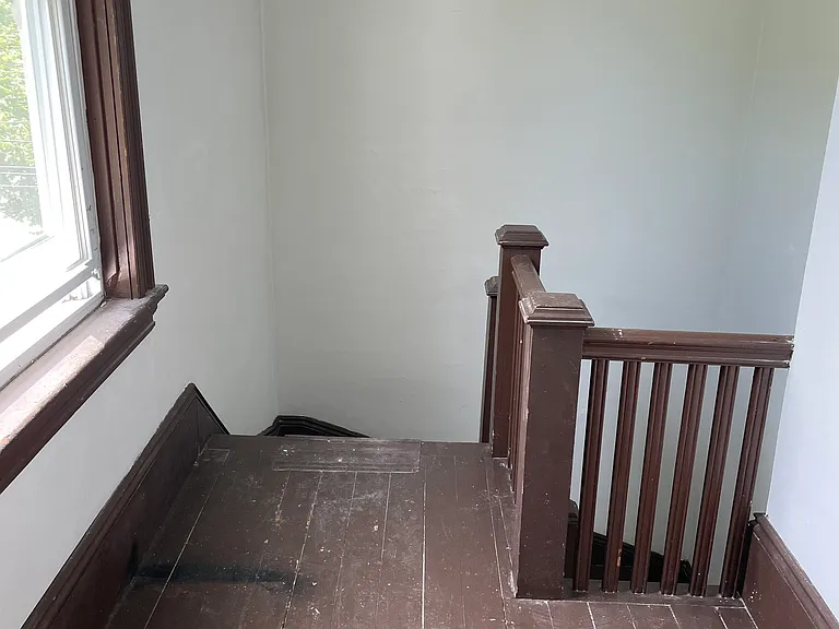 25-29 Roanoke St #2 — Photo 9