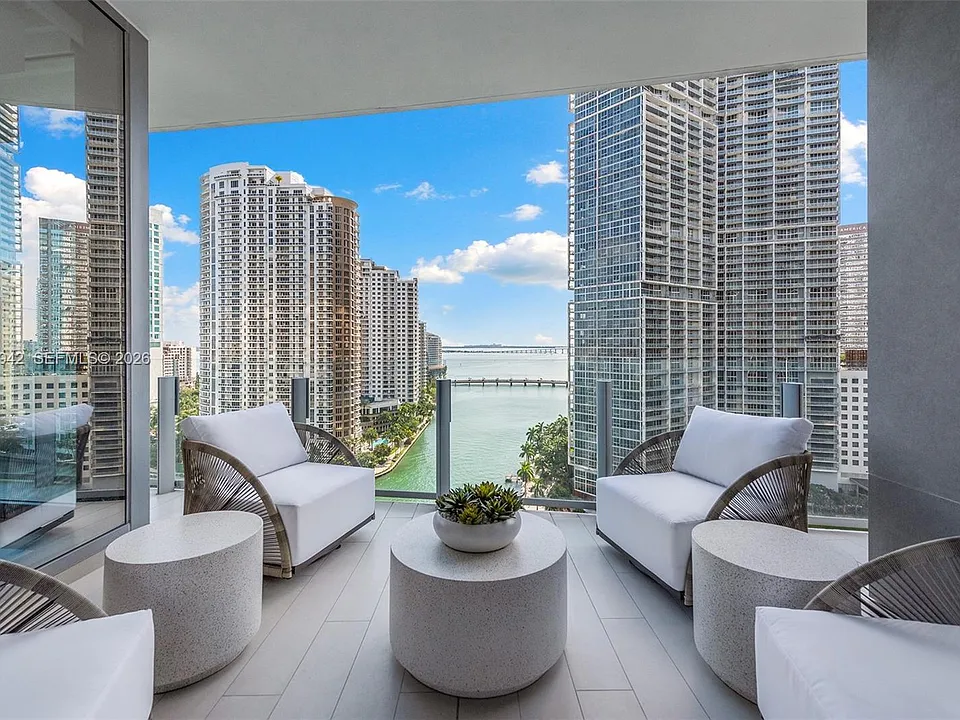 300 Biscayne Boulevard Way #1605