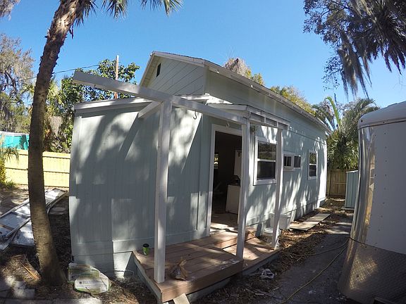 5th image of 3050 York St S