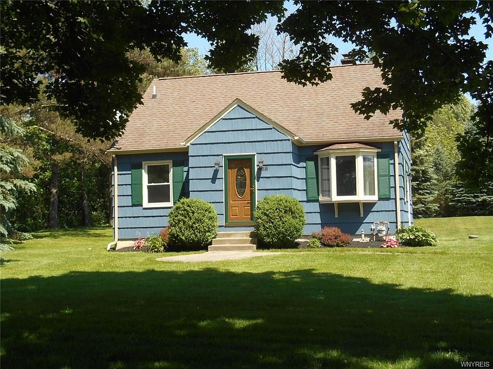 1st image of 938 Center St