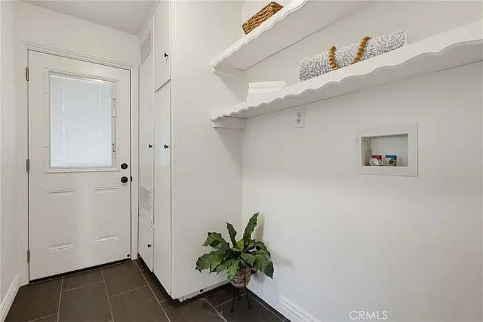 14611 Ermita Ave — Photo 10