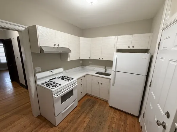 501 N Marion St APT 2, Oak Park, IL 60302