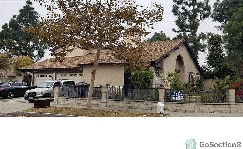 2nd image of 3501 W Calle Del Norte