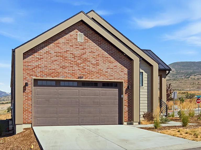 459 E Rimrock Ln — Photo 1