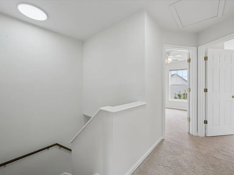 442 Blossom Ln — Photo 14