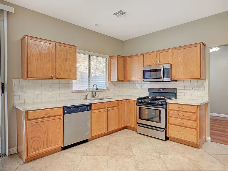 1005 Prestige Meadows Pl — Photo 15