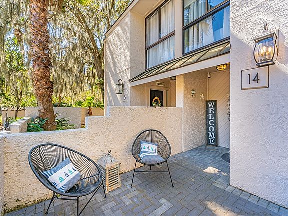 3rd image of 12 S Forest Beach Dr APT 14