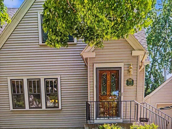 1206 1st St NW, Rochester, MN 55901