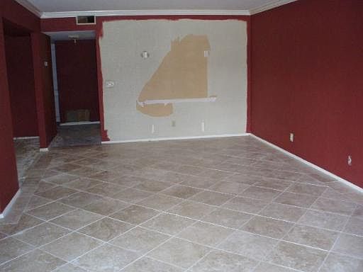 4th image of 7834 BROADWAY #800A