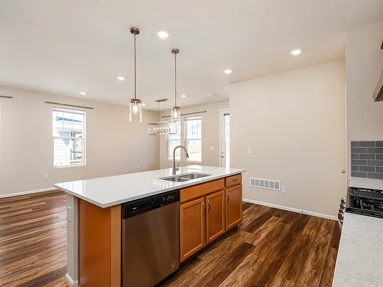 21109 E 61st Ave — Photo 9