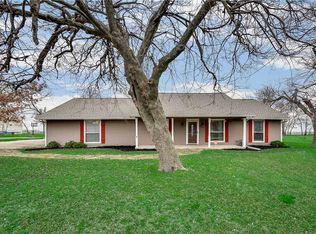 301 E Fm 6, Nevada, TX 75173