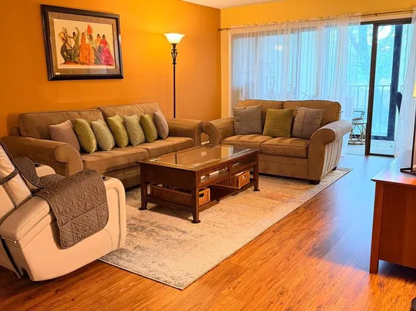 9200 Edwards Way APT 209, Hyattsville, MD 20783