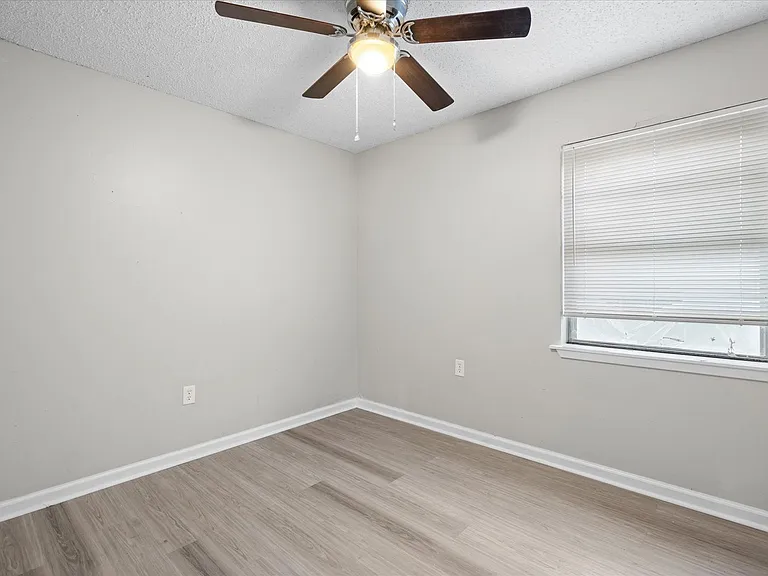 Main Street Villas — Photo 22