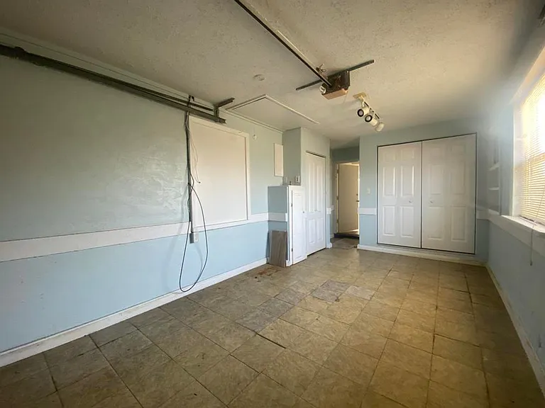 19 River Shore Dr — Photo 18