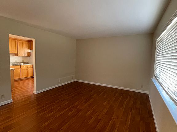4th image of 3018 Van Sansul Ave #8